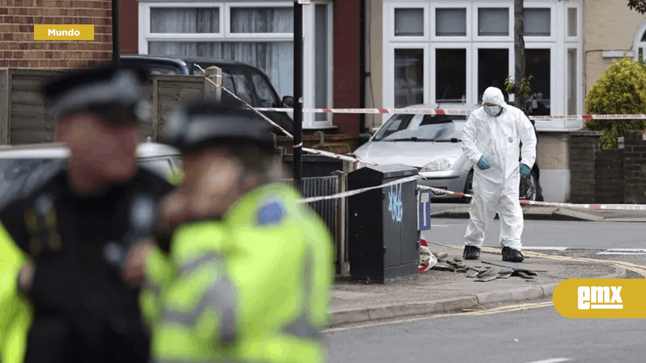 EMX-Hombre ataca con espada a transeúntes en Londres; mata a menor de 14 años
