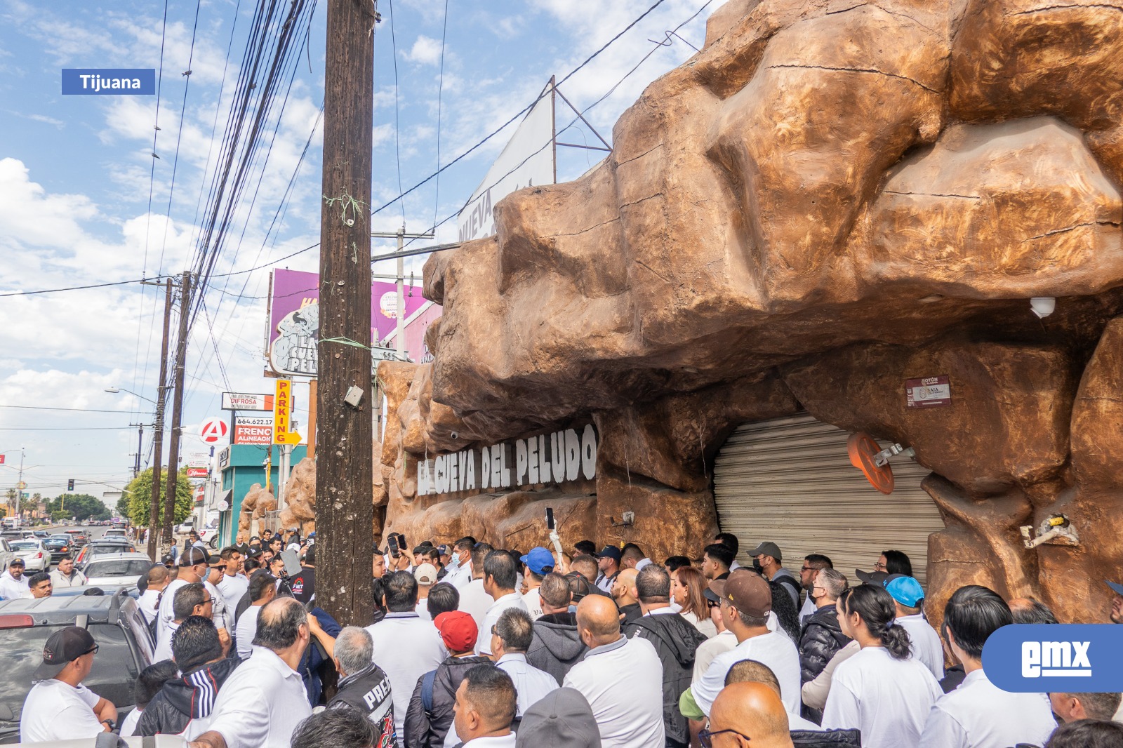 EMX-Amenazan-con-tomar-las-calles-de-Tijuana:-Trabajadores-de-la-Cueva-del-Peludo