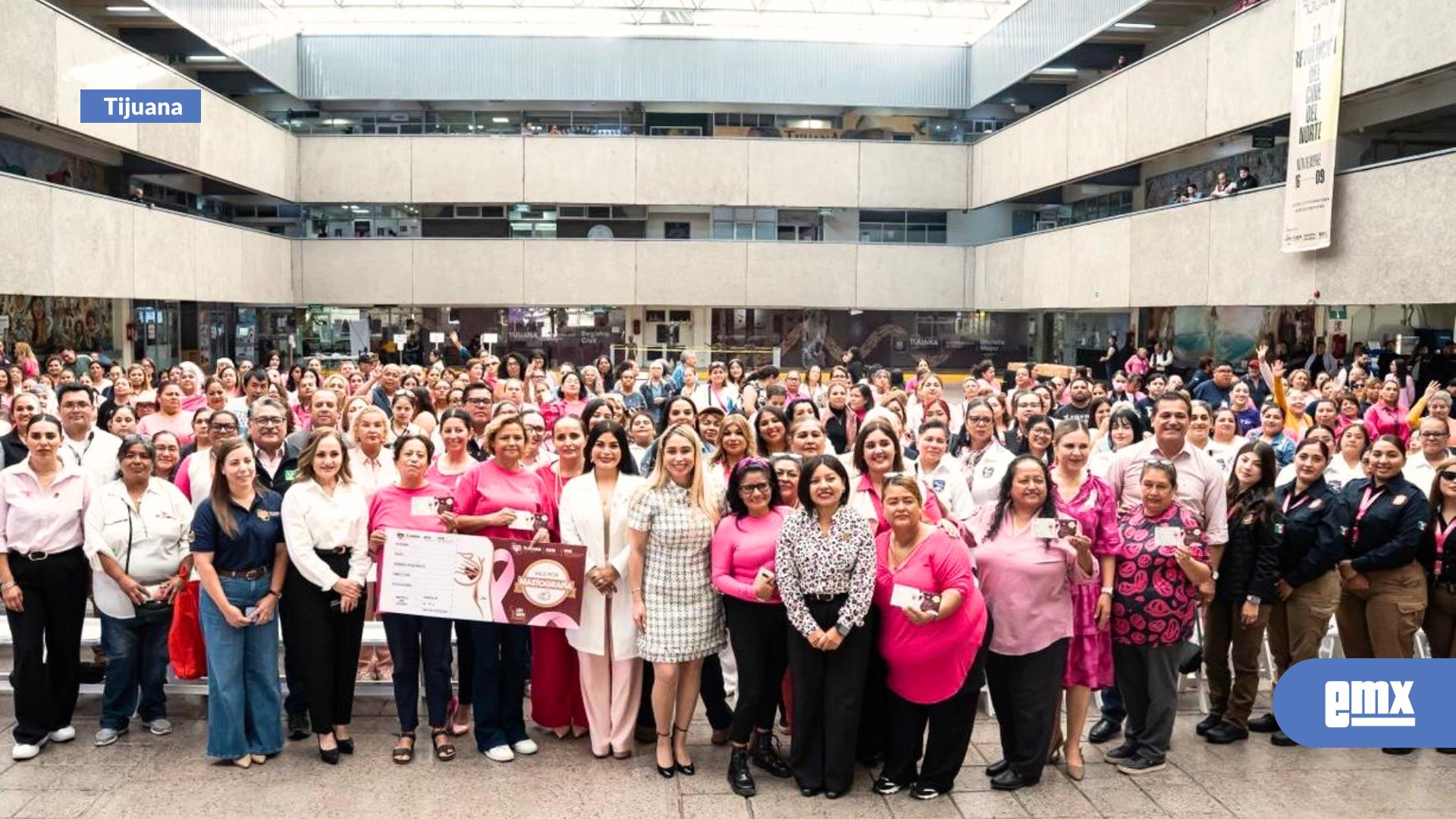 EMX-Entrega-Gobierno-de-Tijuana-más-de-350-vales-de-mastografía