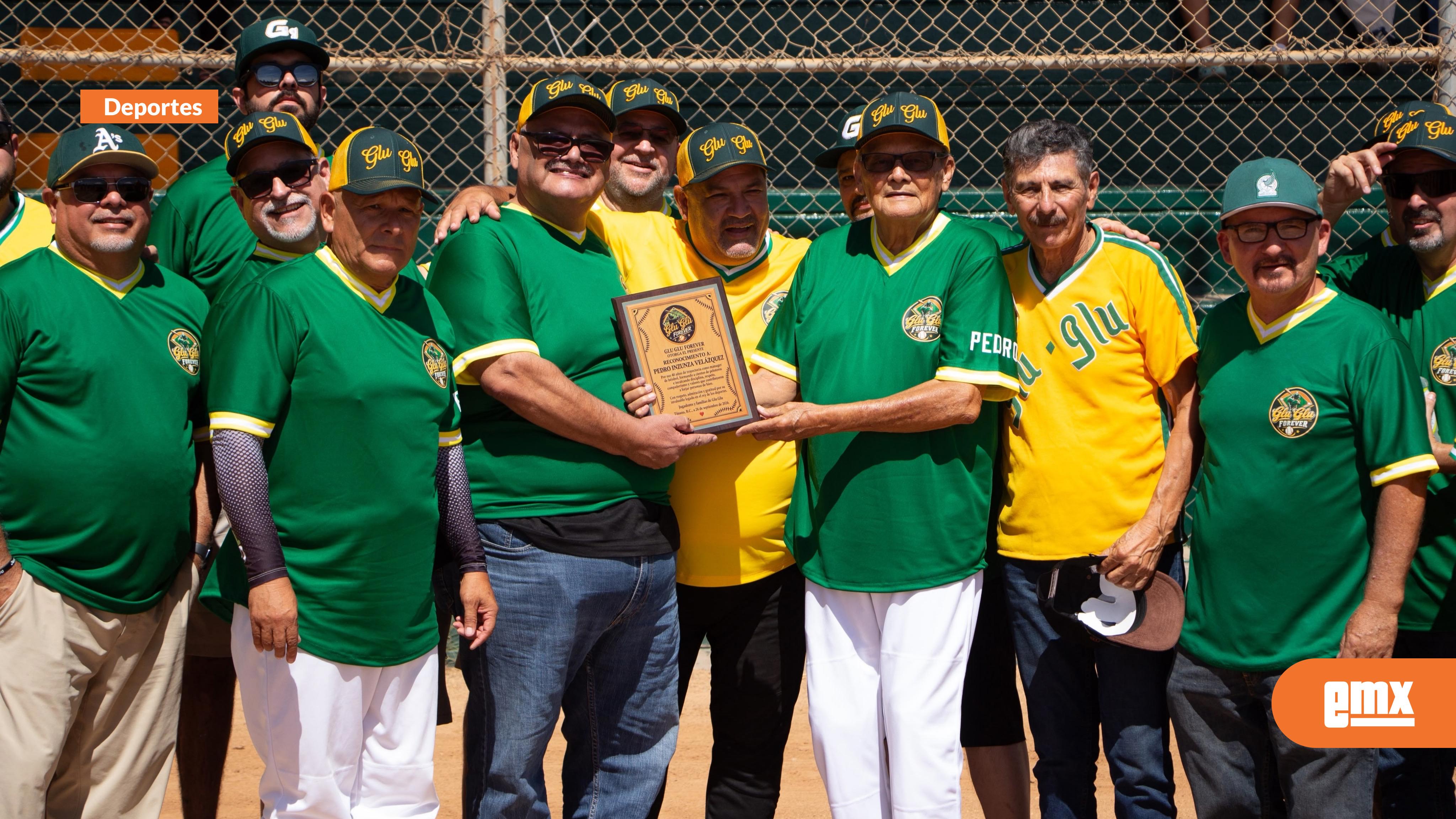 EMX-Rinden-homenaje-a-Pedro-Inzunza