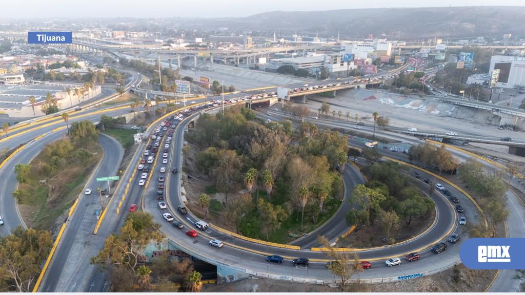 EMX-Cruce-vehicular-en-la-garita-de-San-Ysidro