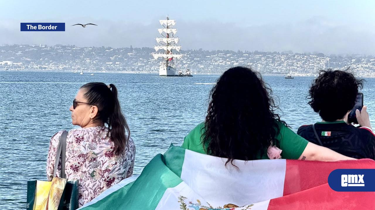 EMX-Llega-a-San-Diego-el-Buque-Escuela-Cuauhtémoc