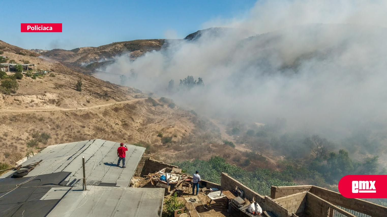 EMX-Incendio-en-inmediaciones-de-basurero-clandestino-en-Xicoténcatl-Leyva
