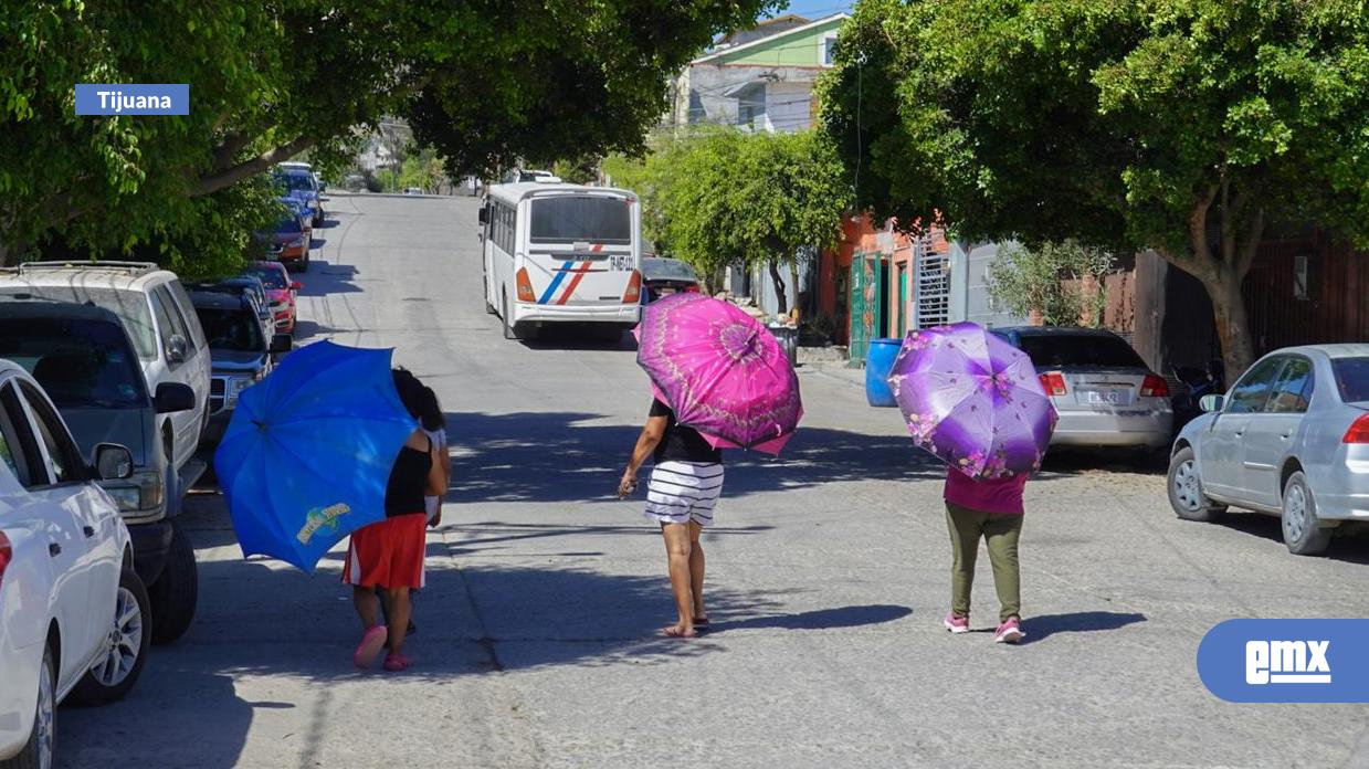 EMX-Sin-luz-y-sin-poder-dormir,-familias-enfrentan-el-calor-en-Tijuana