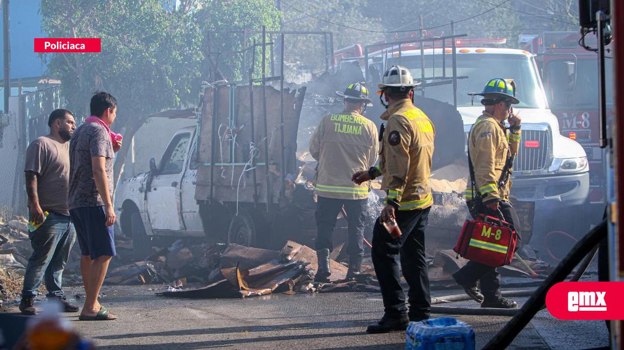 EMX-Incendio-consume-vivienda-en-la-colonia-El-Pípila;-tres-personas-resultan-afectadas