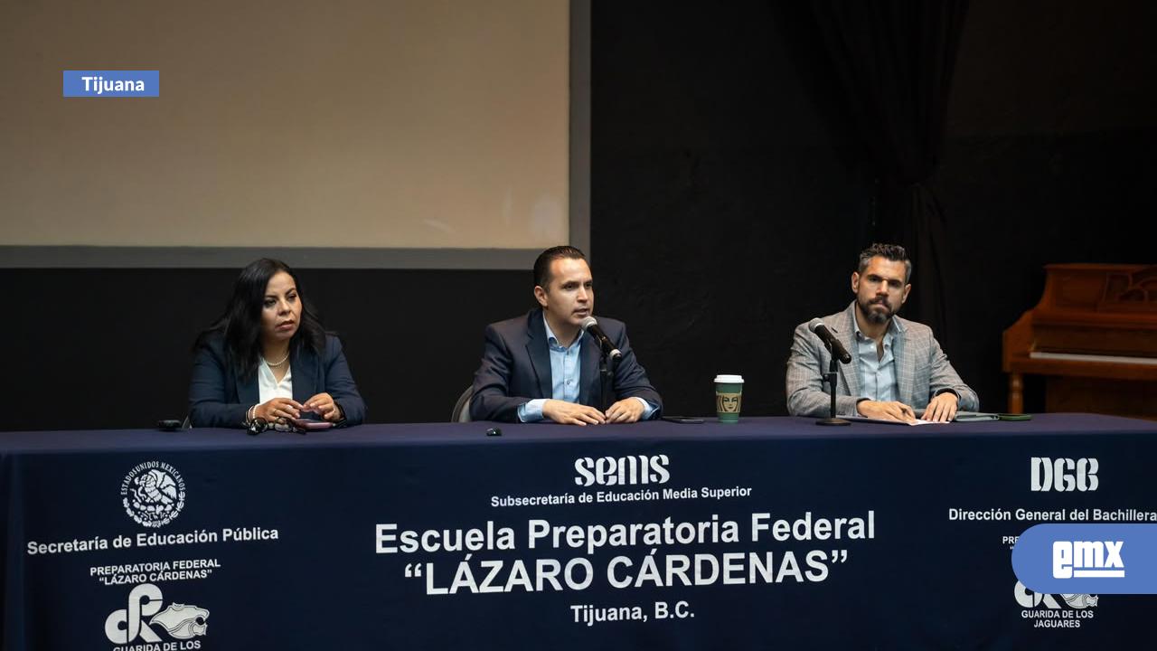 EMX-Director-de-la-Preparatoria-Lázaro-Cárdenas-descarta-crisis-de-seguridad