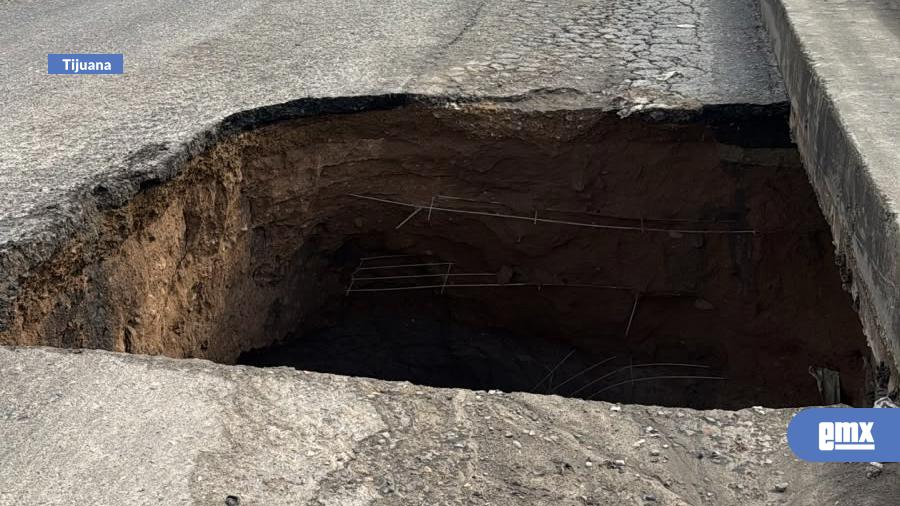 EMX-Crece-socavón-en-puente-de-Terrazas-del-Valle-tras-meses-de-reportes