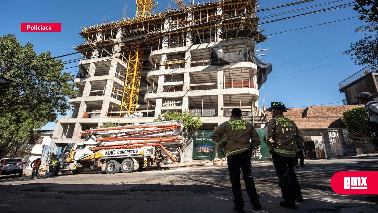 EMX-Trabajador-cae-en-construcción-de-la-Cacho