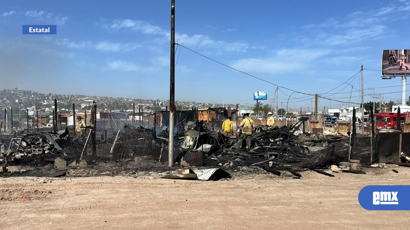 EMX-Se-incendian-hasta-6-casas-en-asentamiento-irregular-del-Río-Tijuana