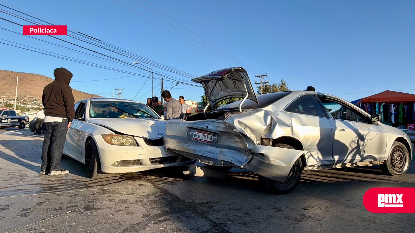 EMX-Carambola-en-Mariano-Matamoros-deja-una-adulta-mayor-lesionada;-hay-seis-vehículos-involucrados