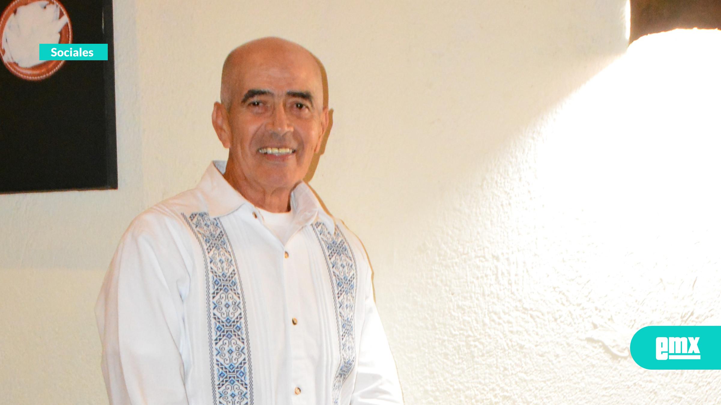 EMX-Miguel-Ángel-Ayala-celebra-su-68-aniversario-rodeado-de-cariño