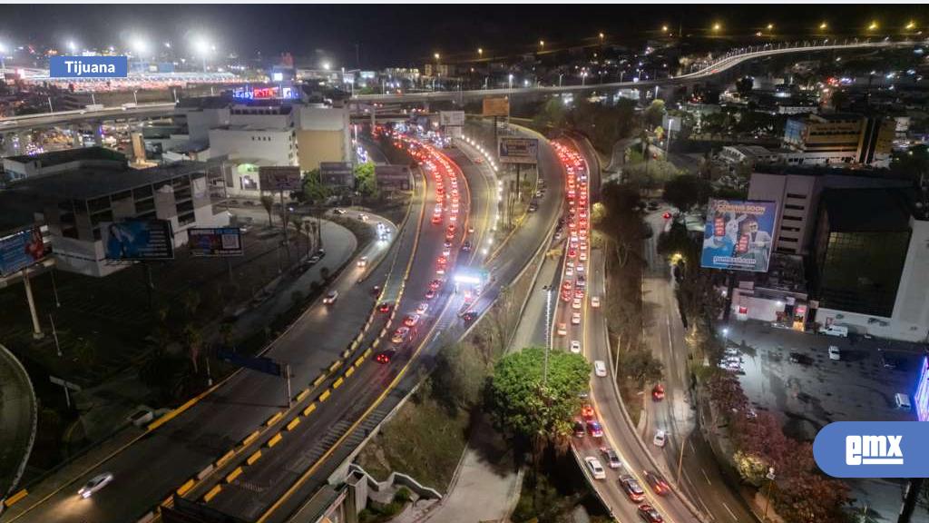 EMX-Cruce-vehicular-en-la-garita-de-San-Ysidro-este-viernes-23-de-Octubre