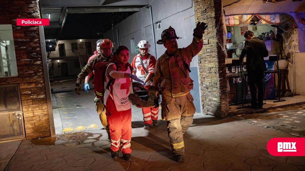 EMX-Rescatan-a-hombre-atrapado-entre-dos-paredes-en-la-colonia-Guillén