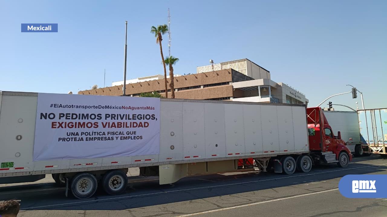 EMX-Transportistas vuelven a manifestarse en Mexicali
