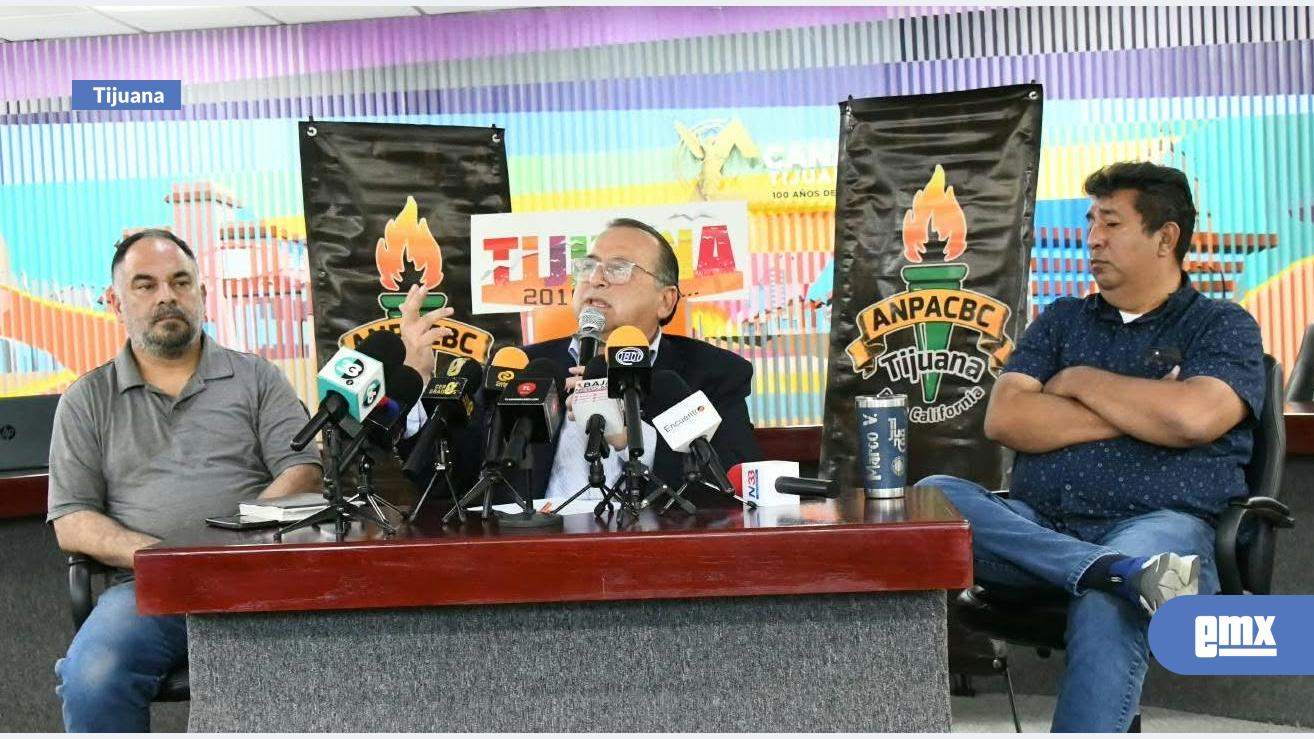EMX-Canaco-renovará-las-letras-de-Playas-de-Tijuana-por-10mo-aniversario
