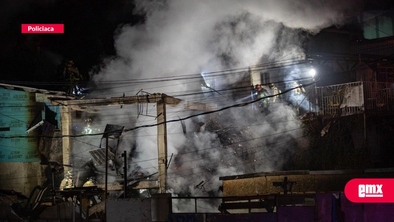 EMX-Incendio-consume-vivienda-en-la-colonia-Unión;-dos-casas-más-resultan-con-daños