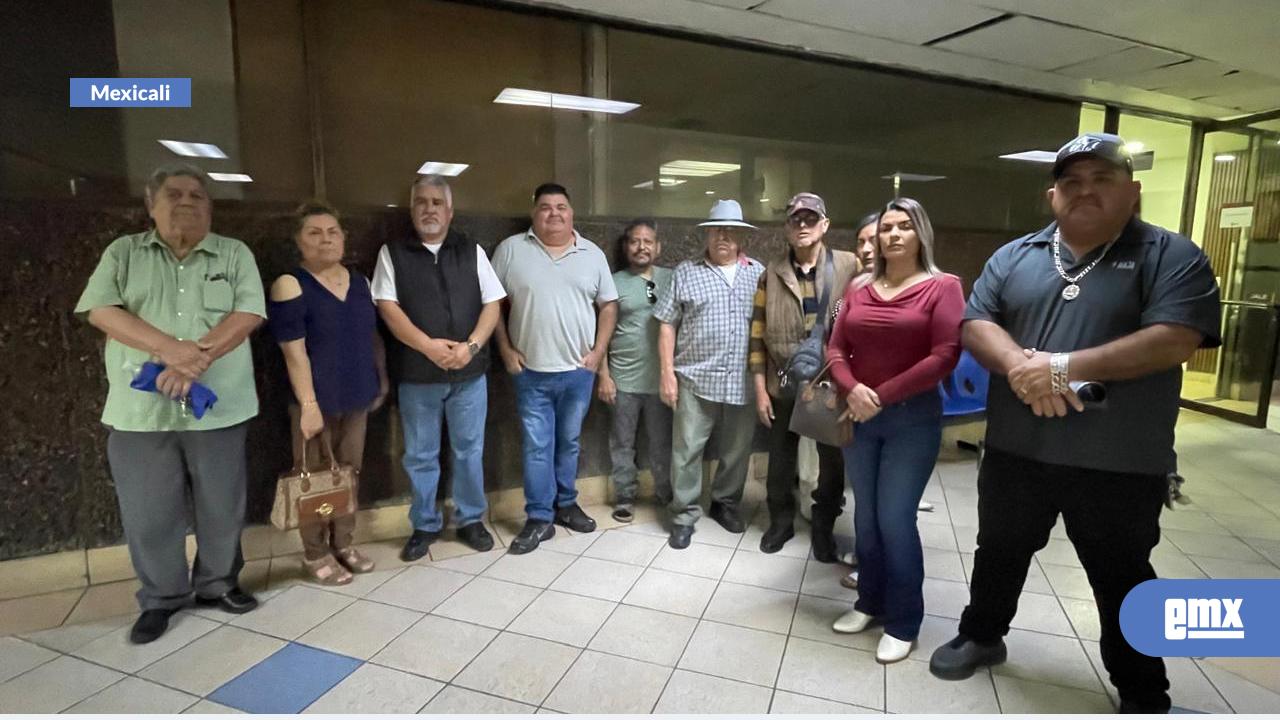 EMX-Jubilados del Ayuntamiento exigen pago de finiquito 