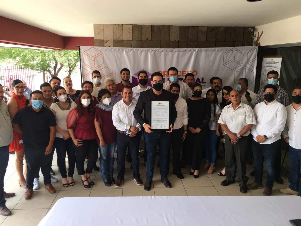 EMX-Entregaron constancia a Darío Benítez como alcalde electo de Tecate