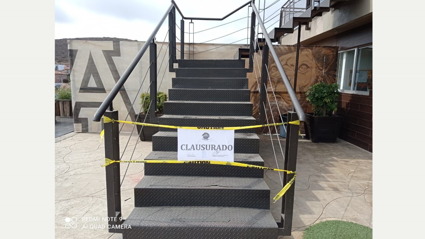 EMX-Clausuran parcialmente Colegio Los Pibes, en Ensenada