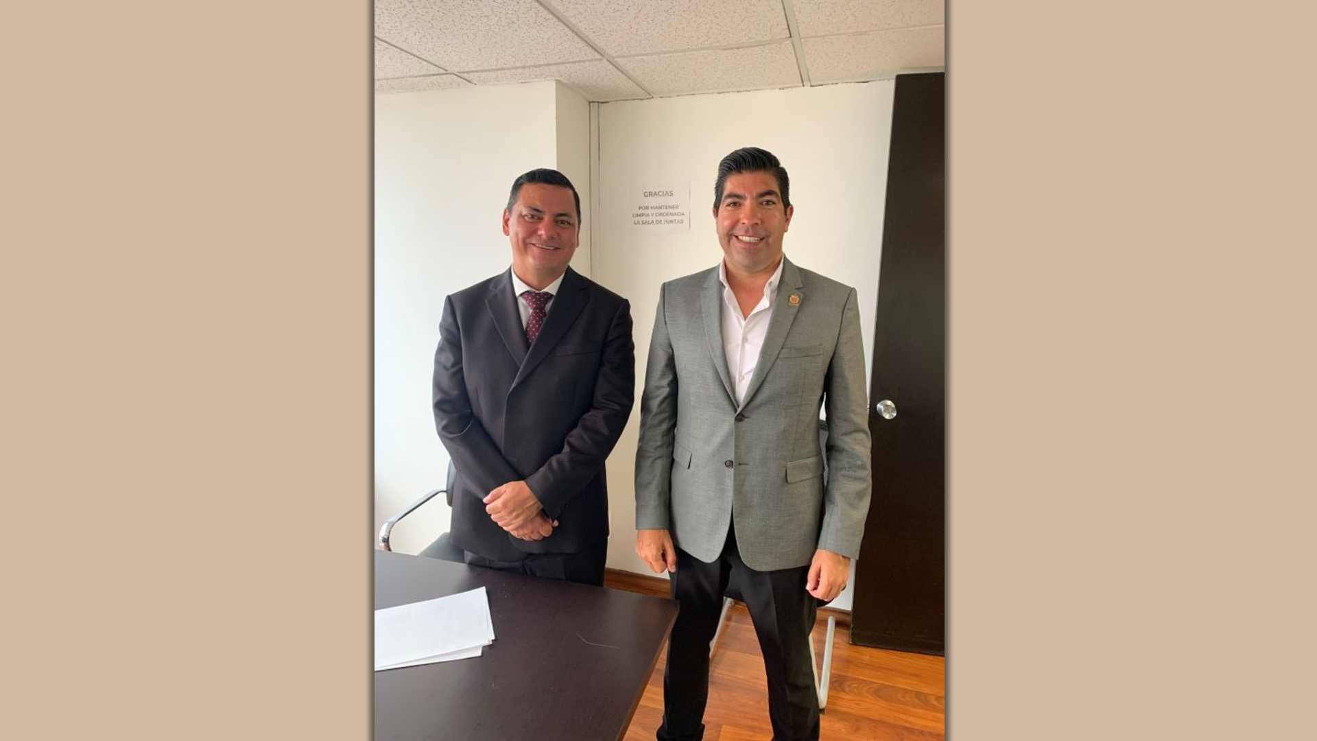 EMX-Armando Ayala Robles... Sostiene reunión con Daniel Fajardo Ortiz 