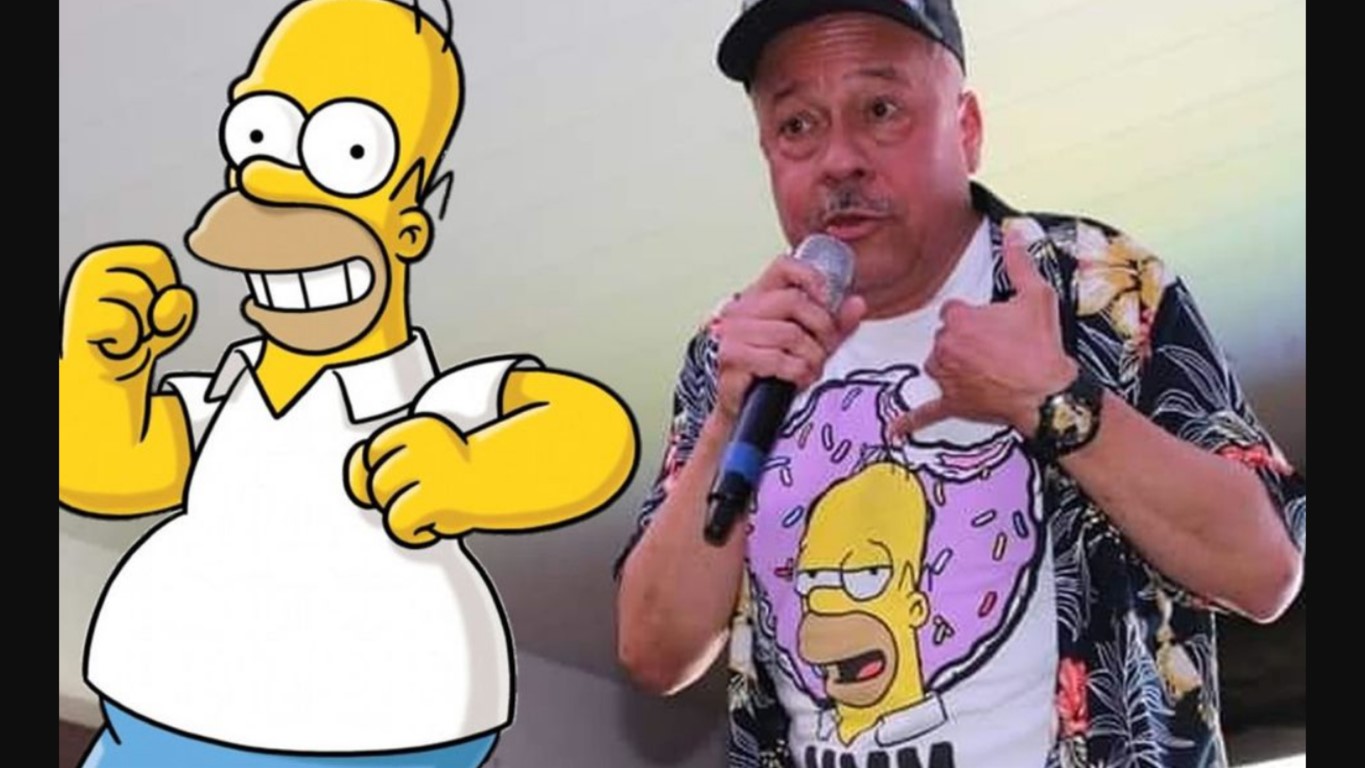 EMX-Humberto Vélez regresa a la voz de Homero Simpson