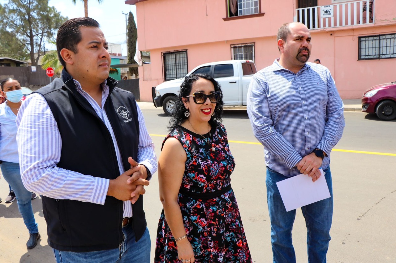 EMX-Rehabilitan calles en colonias Constitución y Lucio Blanco 