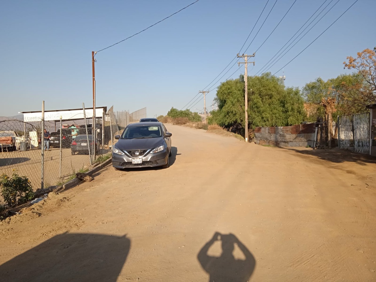 Continúa en espera pavimentación de Camino Viejo a Tecate - Vimarsana News