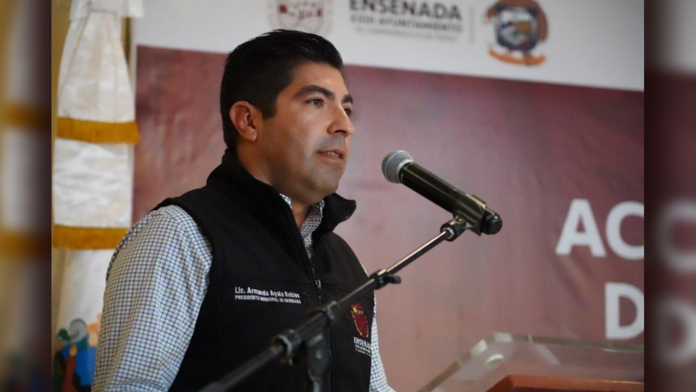 EMX-Armando Ayala Robles... Logra bajar recursos para el Tramo de la Muerte