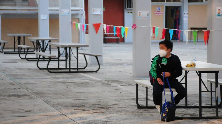 EMX-Indica SEP cómo regresar a clases durante tercera ola de COVID-19