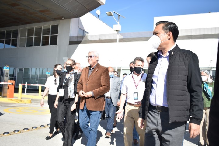 EMX-Cuidemos todos a nuestros paisanos por su paso en Baja California: Javier Castañeda Pomposo