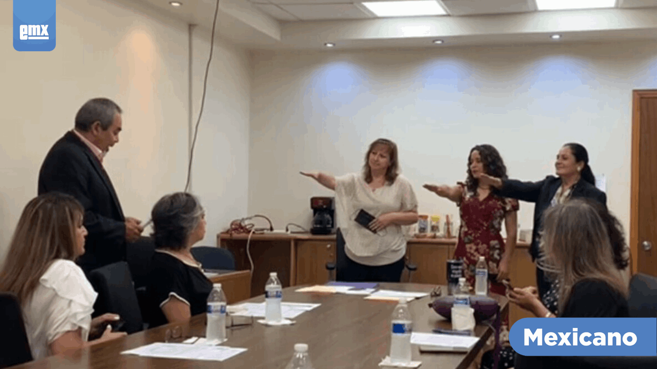 EMX-Relevan directora de Escuela Normal Fronteriza de Tijuana