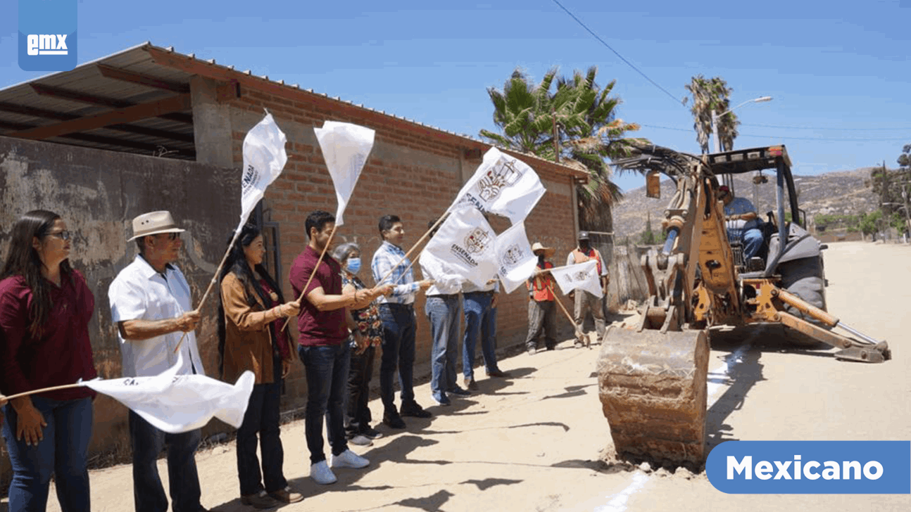 EMX-Inicia obra de pavimentación en el Valle de Guadalupe