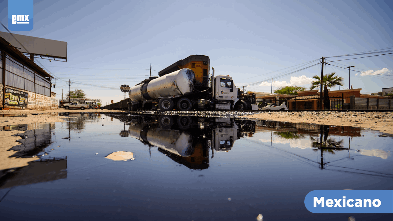 EMX-Choca tren contra una pipa en Mexicali