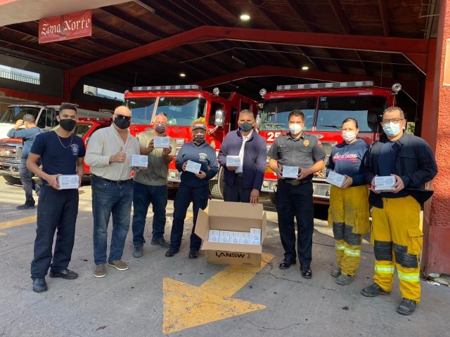 EMX-Apoyan Rotarios de Tijuana con insumos a policías y bomberos