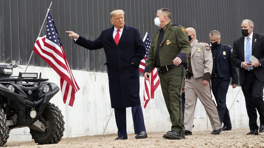 EMX-Trump: frenó muro paso de drogas, covid y terrorismo