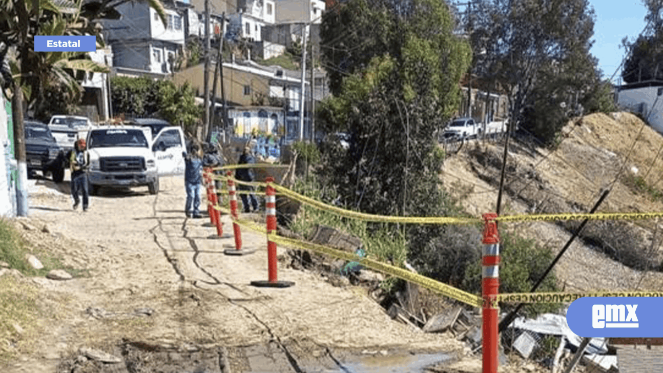 EMX-Atiende CESPT fuga de agua potable en la colonia Ignacio Ramírez 