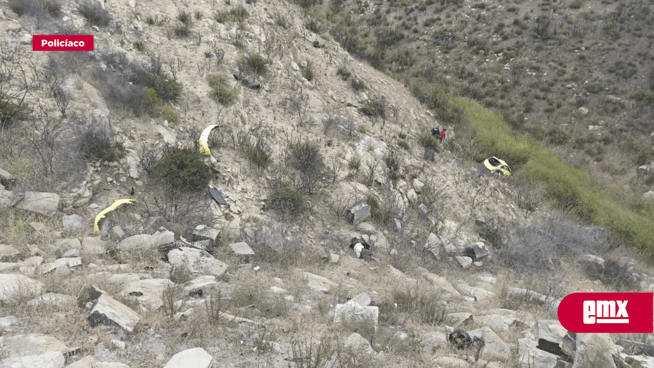 EMX-Cayó a barranco, muere conductor