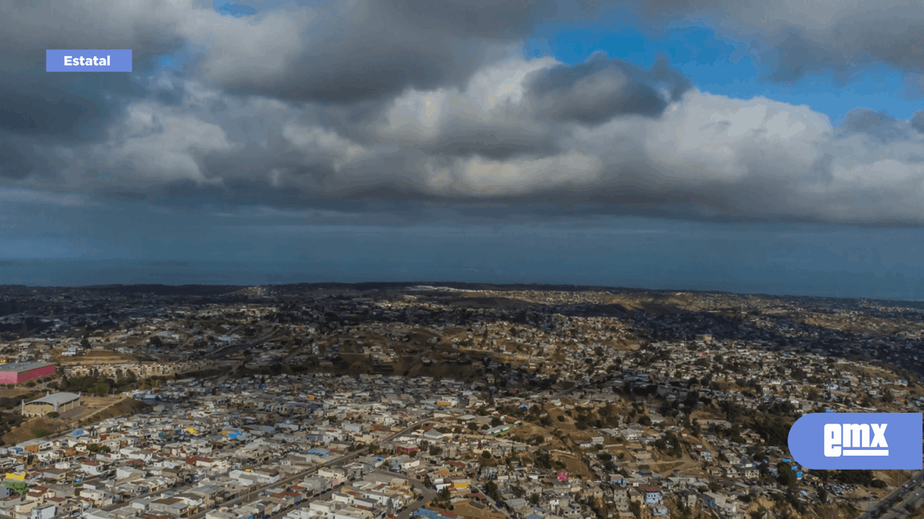 EMX-Imagen panorámica de un domingo nublado en la ciudad fronteriza