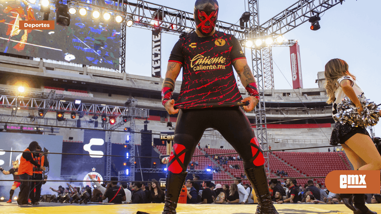 EMX-Presentan en Triplemanía nuevo uniforme de Xolos