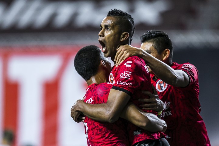 EMX-Arrebata 'Xolos' invicto y liderato al Toluca