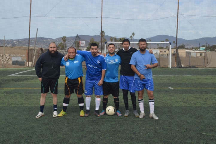 EMX-Vista Hermosa paso ante Pandas FC 