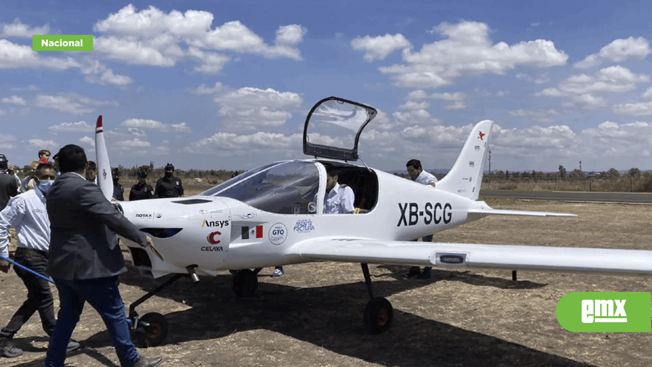 EMX-Histórico: despega 'Halcón 2' en Celaya, primer avión 100% mexicano