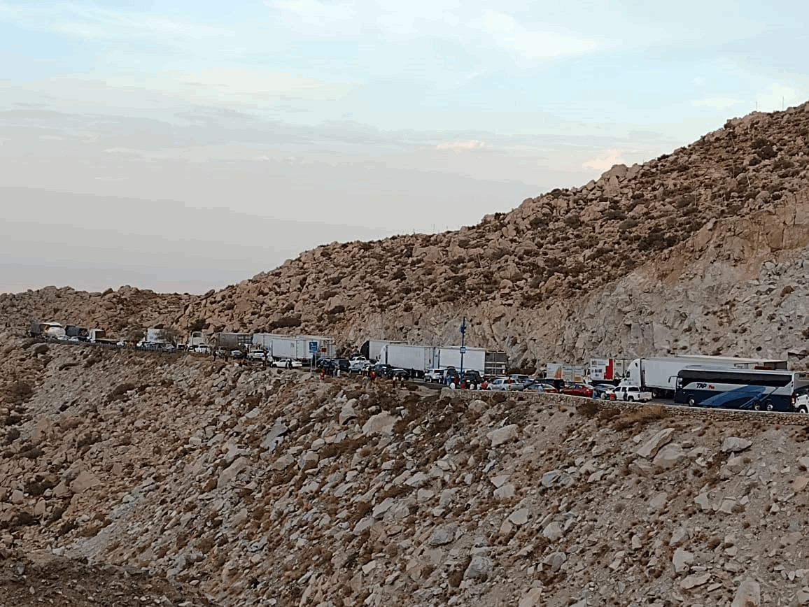 Accidente en La Rumorosa... El Mexicano