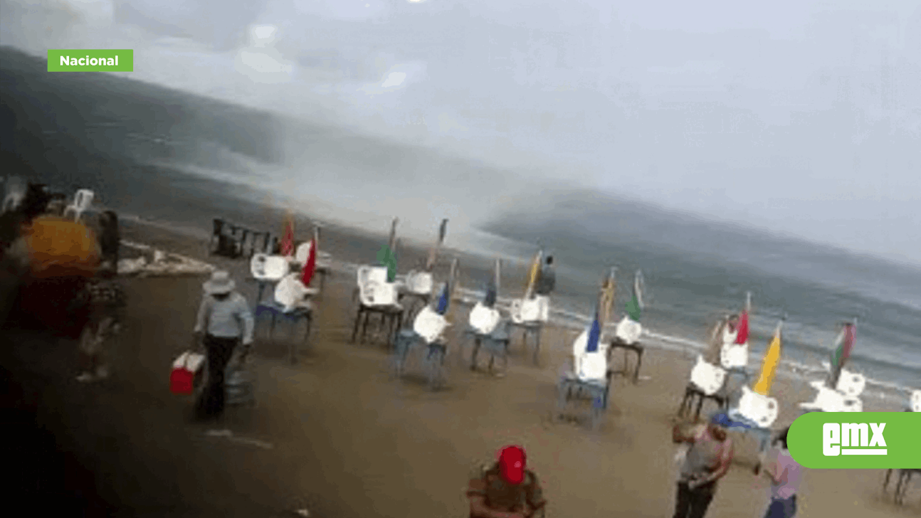 EMX-Tornado causa pánico en playa de Veracruz
