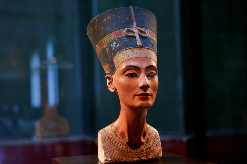 EMX-“El descubrimiento del siglo”: hallaron en Egipto vestigios de lo que pudo ser la tumba de la reina Nefertiti