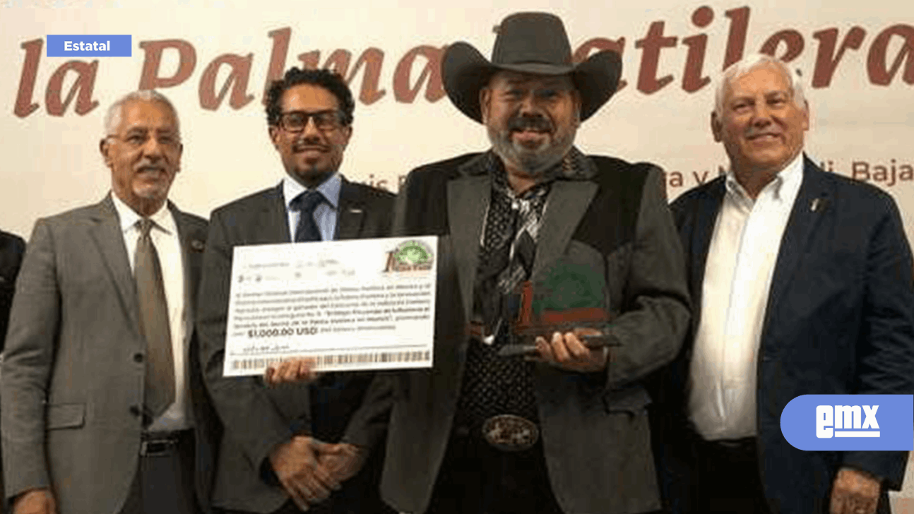 EMX-Recibe Natividad Jaime Premio Internacional Khalifa Para La Palma Datilera Y La Innovación Agrícola