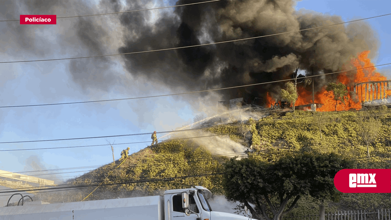 EMX-Incendio en fábrica del Parque Industrial Pacifico 
