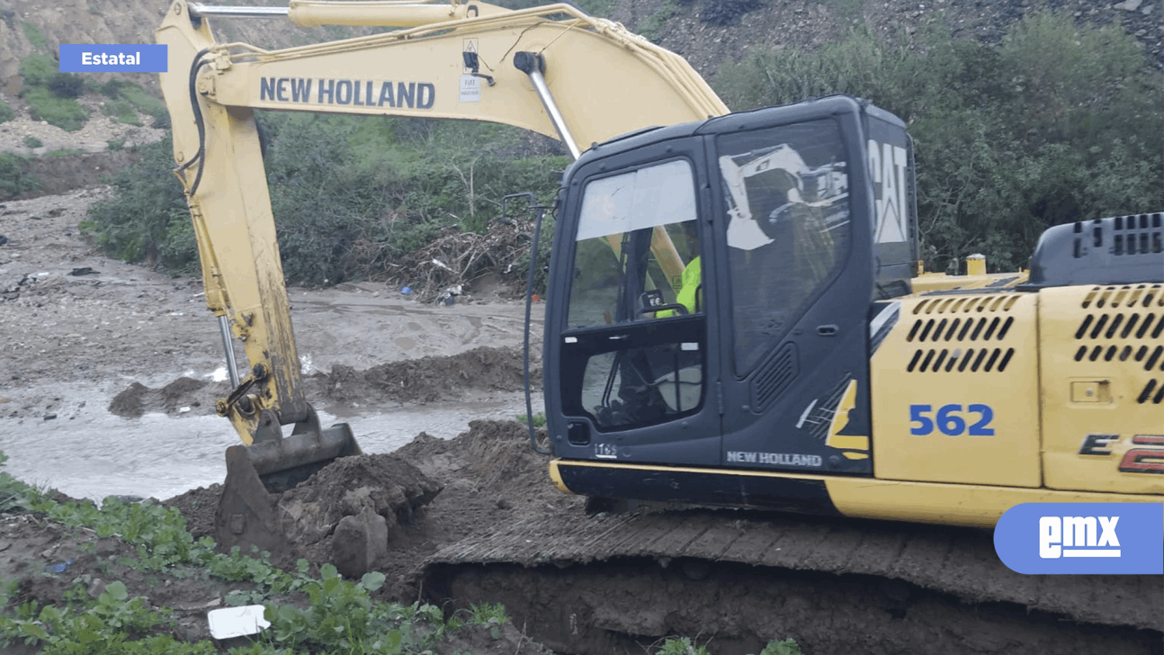 EMX-Atiende CESPT fuga de agua potable en acueducto Herrera- La Misión 