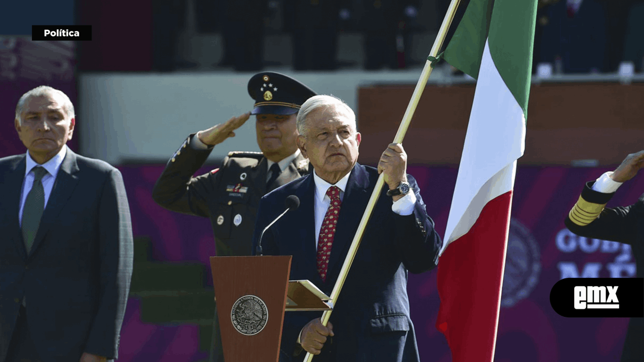 EMX-Andrés Manuel López Obrador... Símbolo patrio está por encima de banderías partidistas