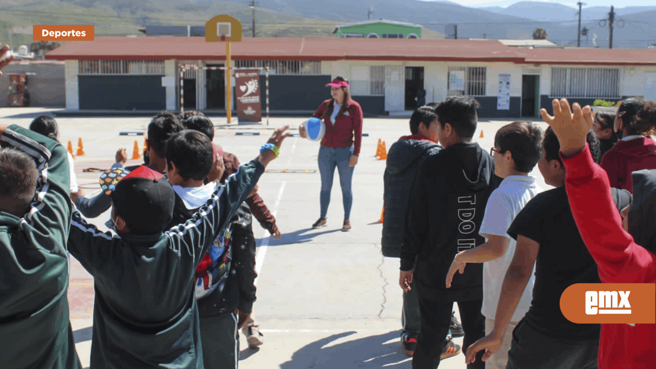 EMX-Inde presente en la primaria Tepochcalli